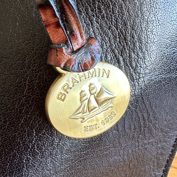 Vintage Brahmin smooth leather sachel handbag trimmed in pecan brown - Picture 3 of 5